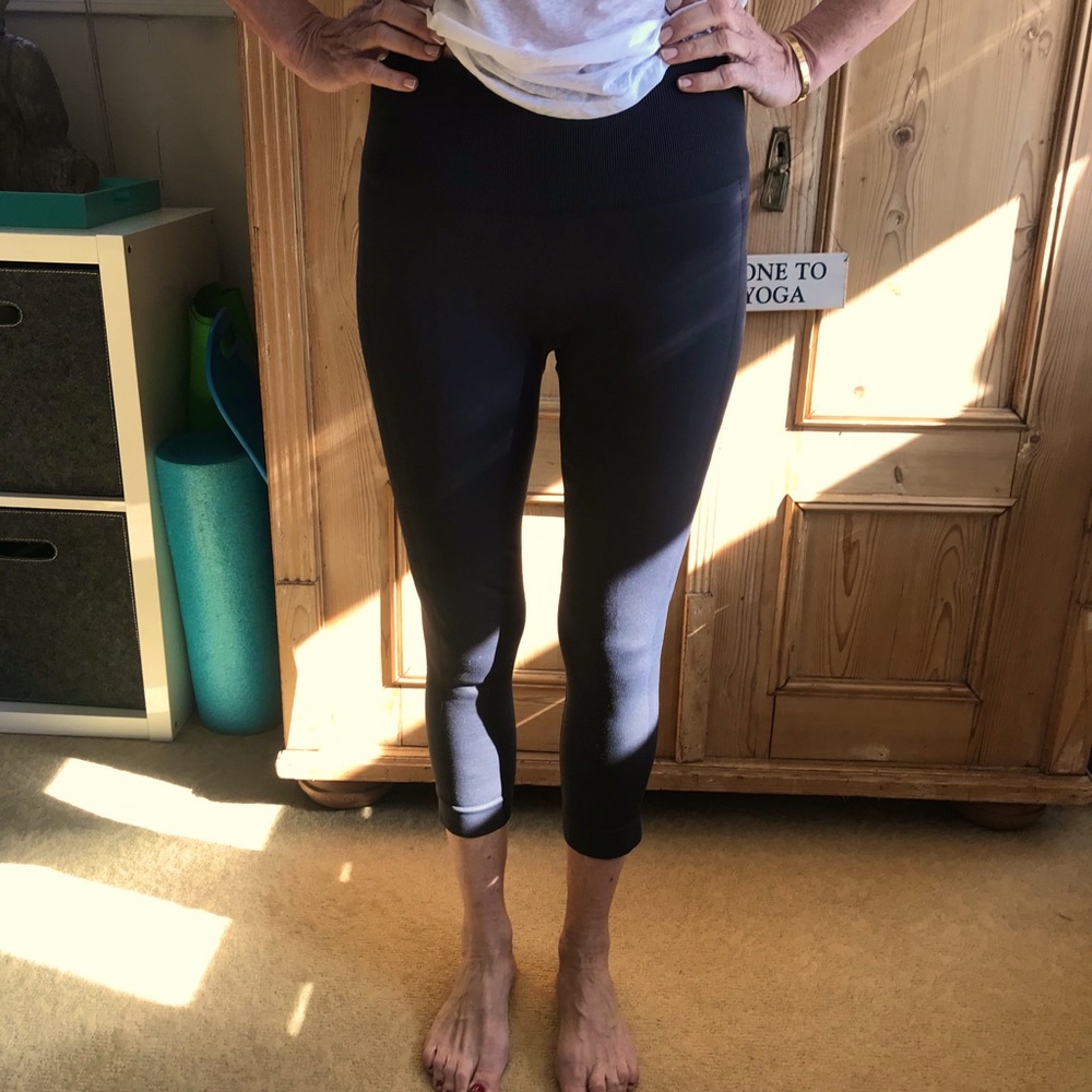 LULU-LEMON YOGA PANTS